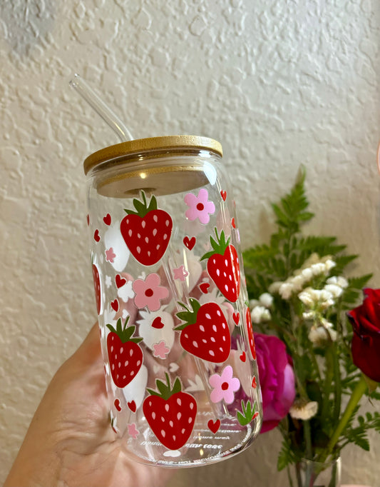 STRAWBERRIES & FLOWERS 16OZ  GLASS CAN CUP